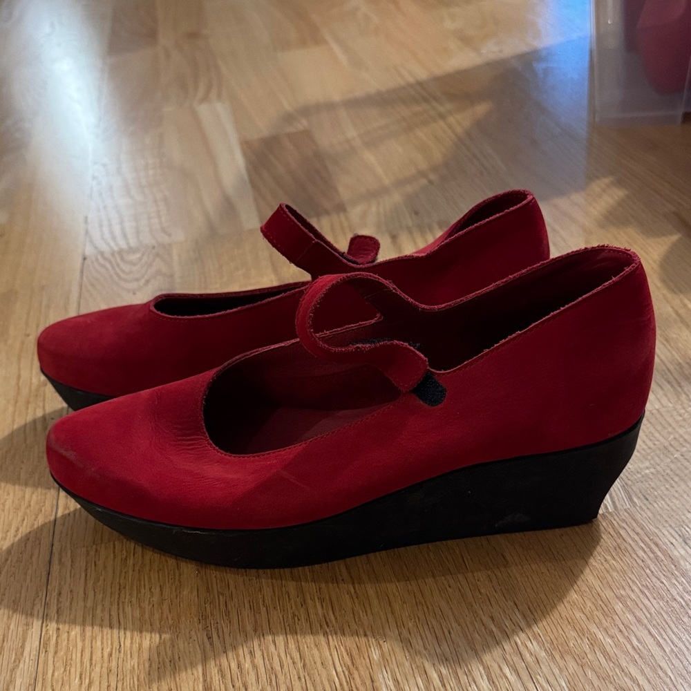 Arche Red Wedge Shoes